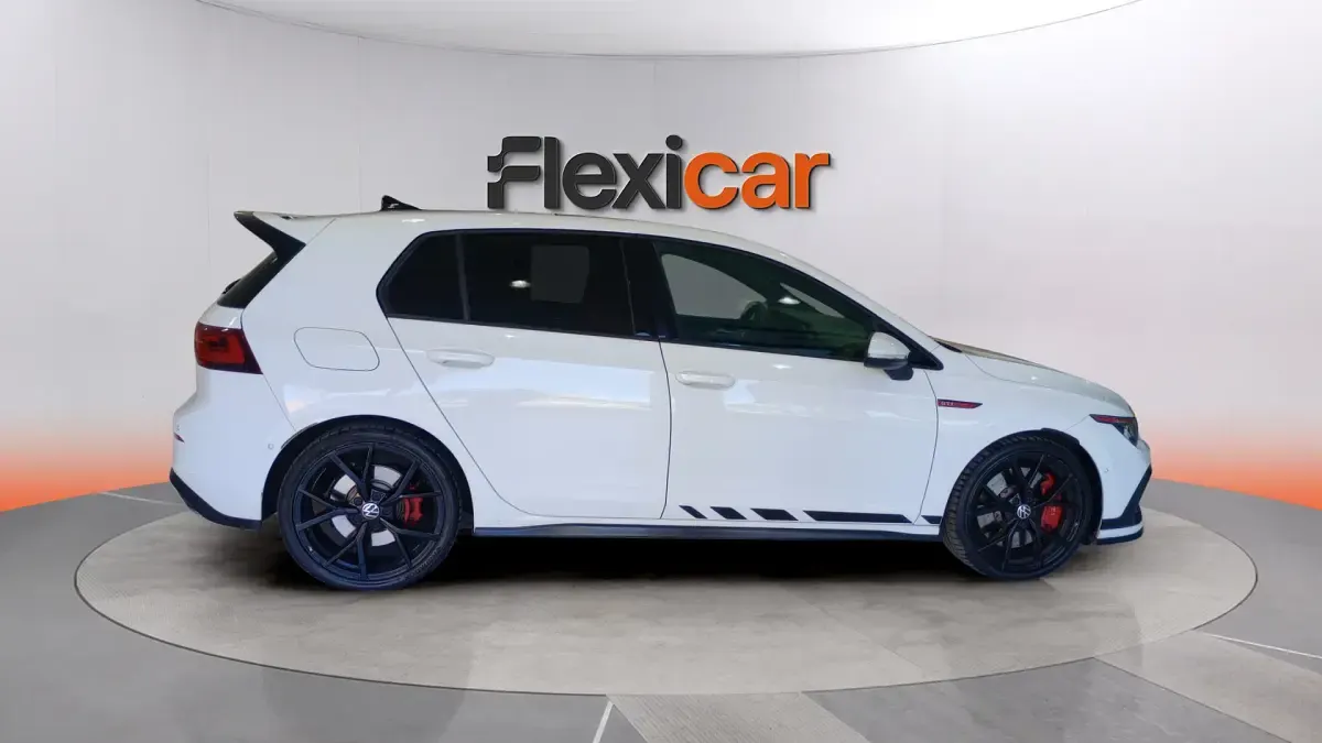 Usado VW Golf VIII GTI Clubsport 301 CV (221 kW) 2022 Blanco Berlina