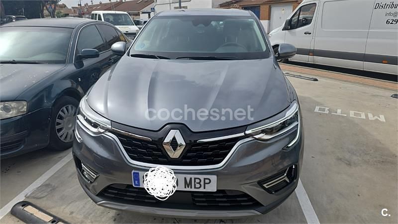 Usado Renault Arkana Intens 145 CV (106 kW) 2022 Gris / plata SUV
