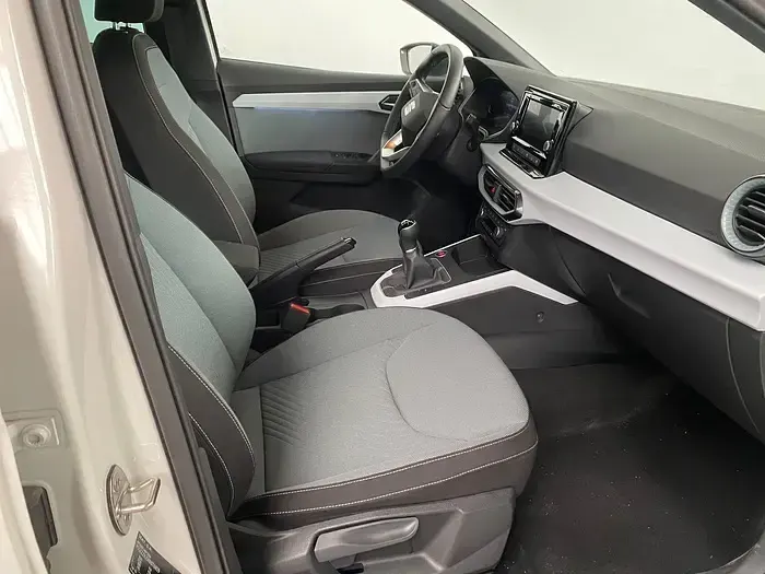 Usado Seat Ibiza 115 CV (84 kW) 2025 Blanco Utilitario