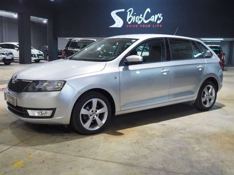 Usado Skoda Rapid Ambition 86 CV (63 kW) 2015 Gris Utilitario