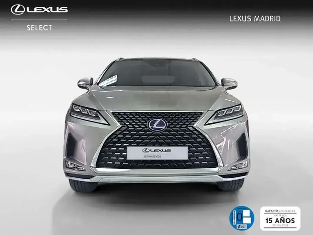 Usado Lexus NX300h Executive Line 306 CV (225 kW) 2022 Plateado SUV