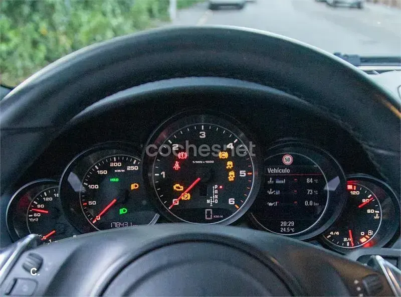 Usado Porsche Cayenne 240 CV (176 kW) 2012 Negro SUV