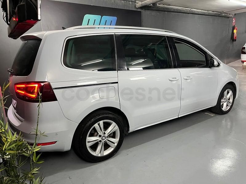 Usado Seat Alhambra Style 220 CV (161 kW) 2017 Azul Monovolumen