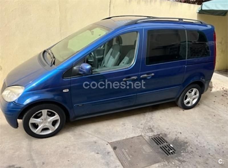 Usado Mercedes Vaneo 91 CV (66 kW) 2005 Azul Monovolumen