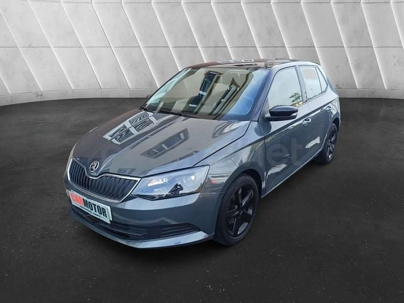 Usado Skoda Fabia Monte Carlo 95 CV (69 kW) 2018 Gris / plata Berlina