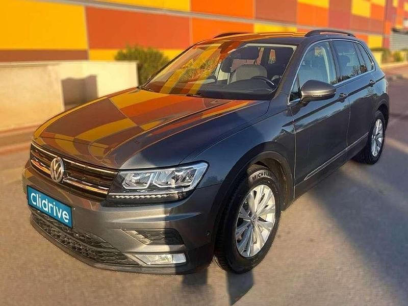 Usado VW Tiguan Advance 150 CV (110 kW) 2017 Gris SUV