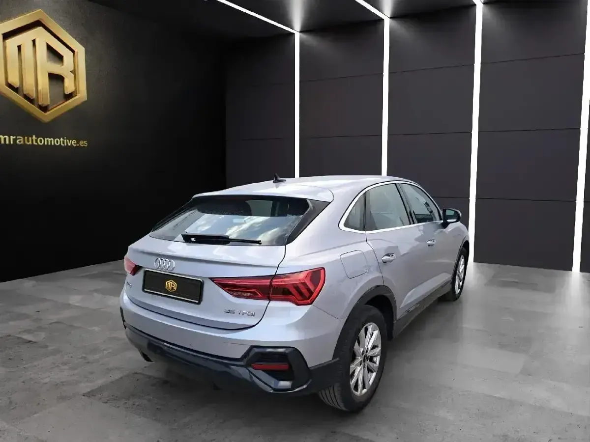 Usado Audi Q3 Sportback Advanced 150 CV (110 kW) 2022 Gris SUV
