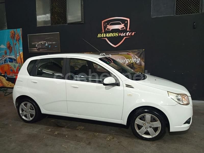 Blanco Usado 2010 Chevrolet Aveo LS Berlina | 4500 € (Precio justo) - Imagen 1/4