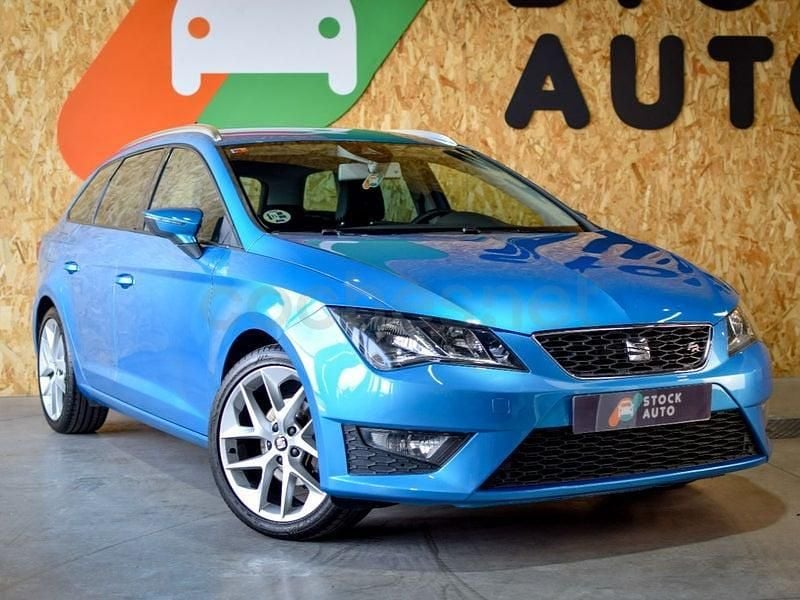 Usado Seat Leon FR 150 HP (110 kW) 2014 Azul Carrinha