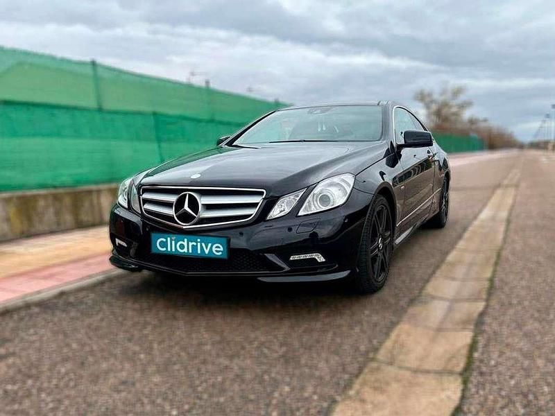 Usado Mercedes E250 204 CV (150 kW) 2011 Negro Berlina