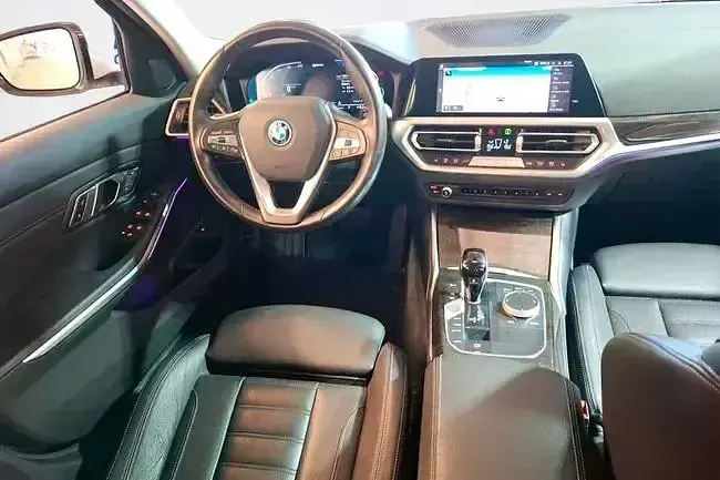 Usado BMW 320e 204 CV (150 kW) 2022 Blanco Berlina