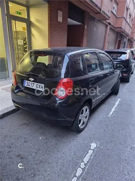 Usado Chevrolet Aveo LS 84 CV (61 kW) 2010 Negro Berlina
