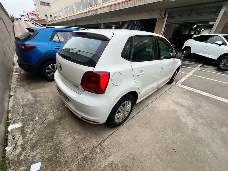 Usado VW Polo Advance 75 CV (55 kW) 2017 Blanco Utilitario