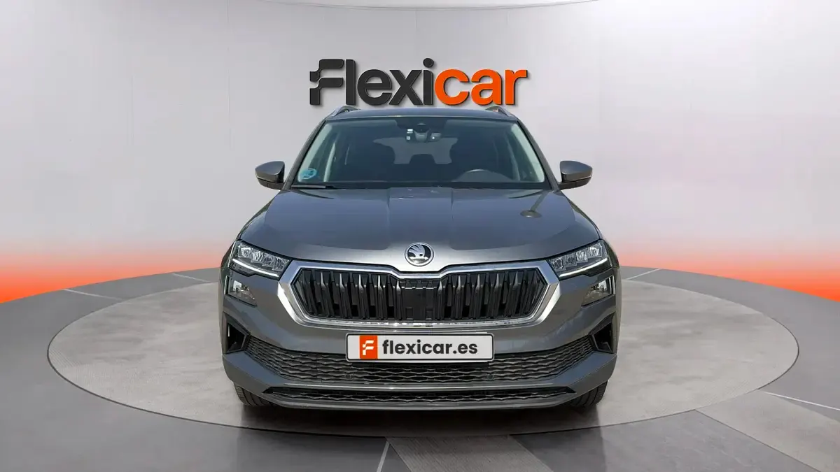 Usado Skoda Karoq Ambition 150 CV (110 kW) 2022 Gris SUV