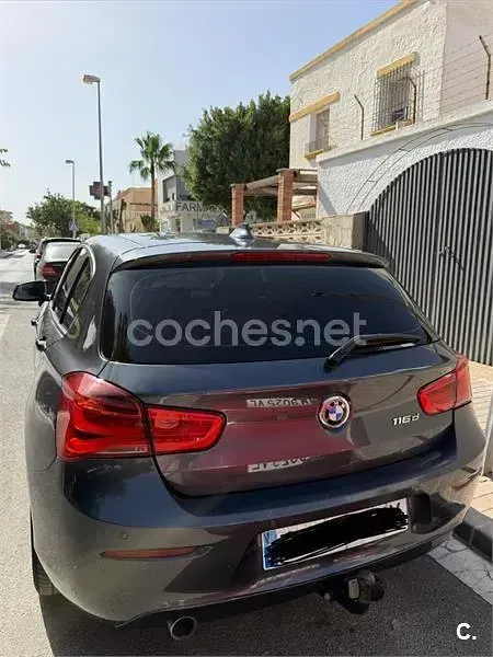 Usado BMW 116 116 CV (85 kW) 2017 Gris / plata Utilitario