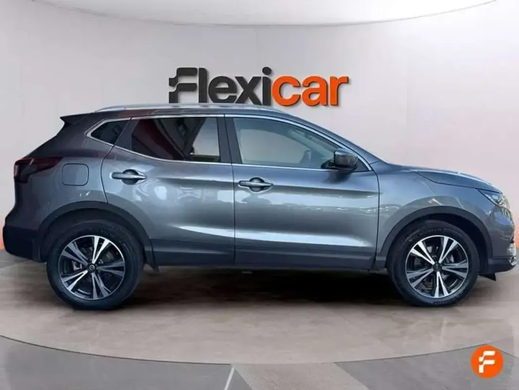 Usado Nissan Qashqai Acenta 158 CV (116 kW) 2020 Gris SUV