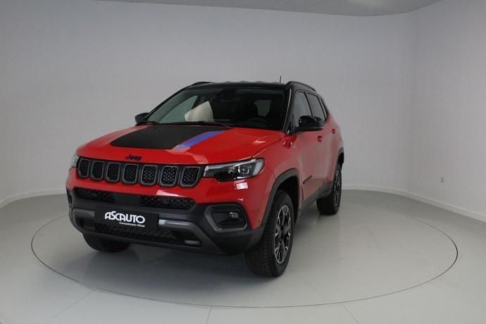 Usado Jeep Compass Overland 241 CV (177 kW) 2024 Negro SUV