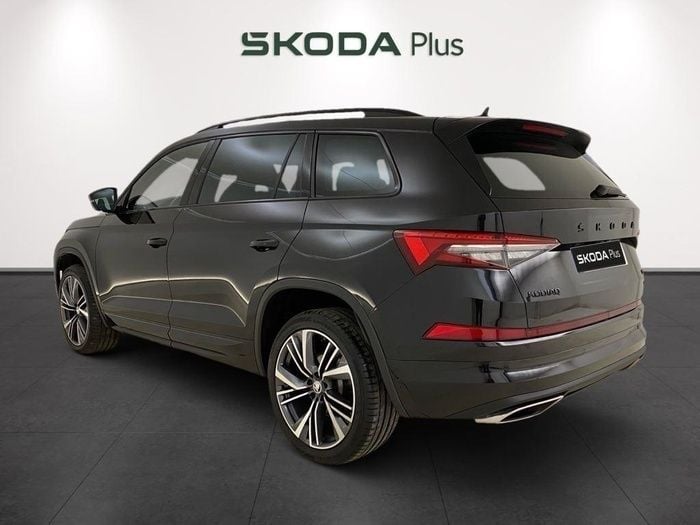 Negro Usado 2023 Skoda Kodiaq RS SUV | 41.590 € - Imagen 1/4