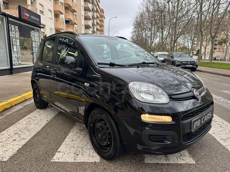 Usado Fiat Panda Pop 69 CV (50 kW) 2014 Negro Utilitario
