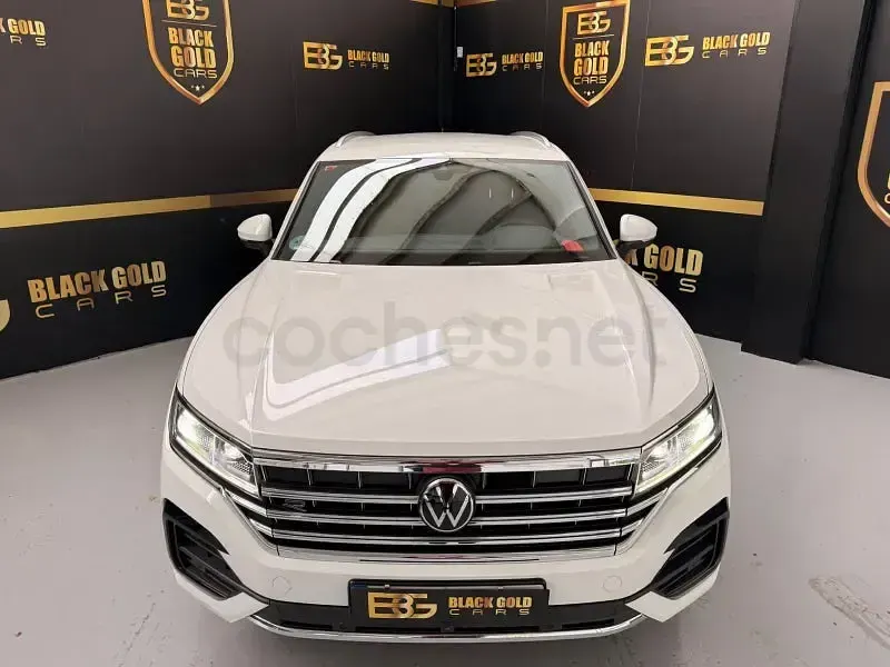 Käytetty VW Touareg 286 HP (210 kW) 2022 Valkoinen Katumaasturi