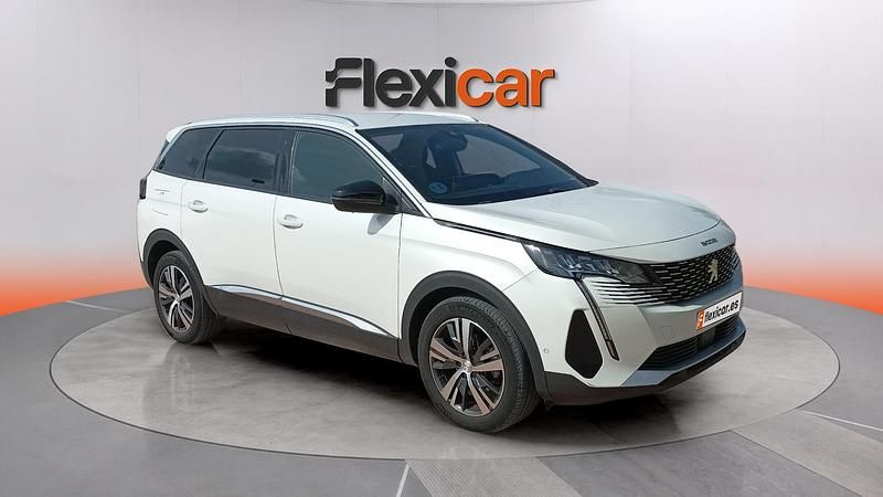 Usado Peugeot 5008 Allure 131 CV (96 kW) 2023 Blanco SUV