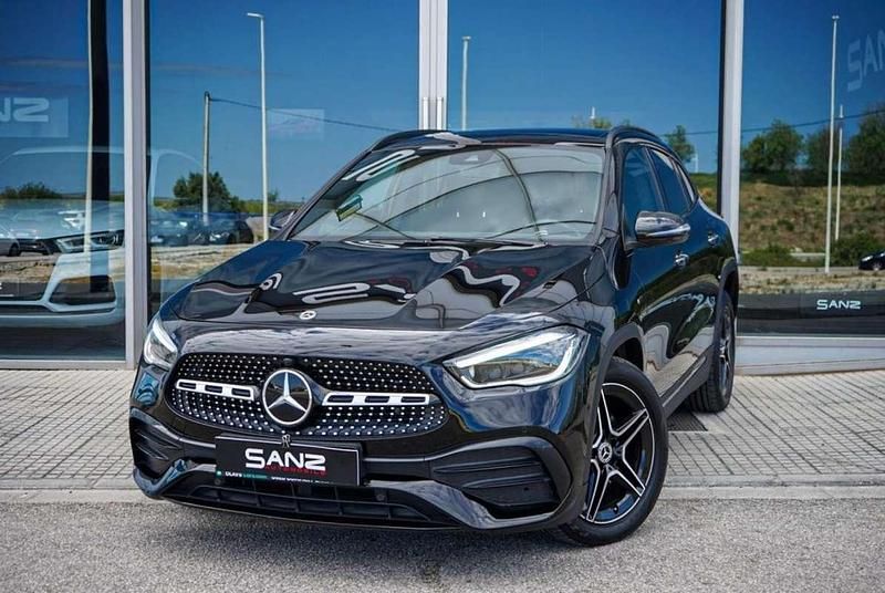 Usado Mercedes GLA250 218 CV (160 kW) 2021 Negro SUV