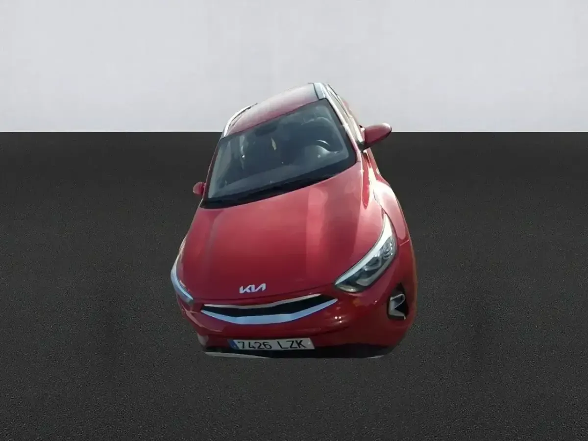 Usado Kia Stonic 84 CV (61 kW) 2022 Rojo SUV