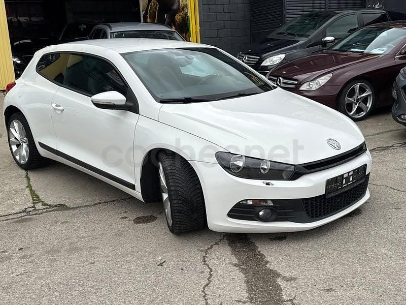 Blanco Usado 2009 VW Scirocco Coupe | 7500 € (Buen precio) - Imagen 1/4