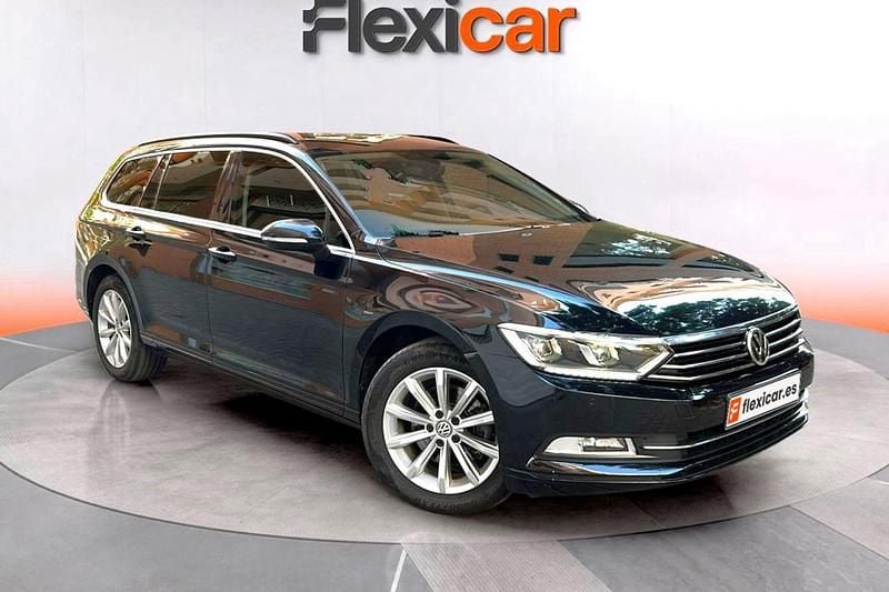 Negro Usado 2018 VW Passat Advance Familiar | 16.490 € (Buen precio) - Imagen 1/4