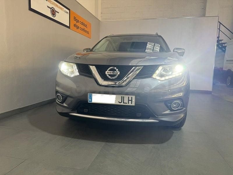 Usado Nissan X-Trail Tekna 130 CV (95 kW) 2016 Gris / plata SUV