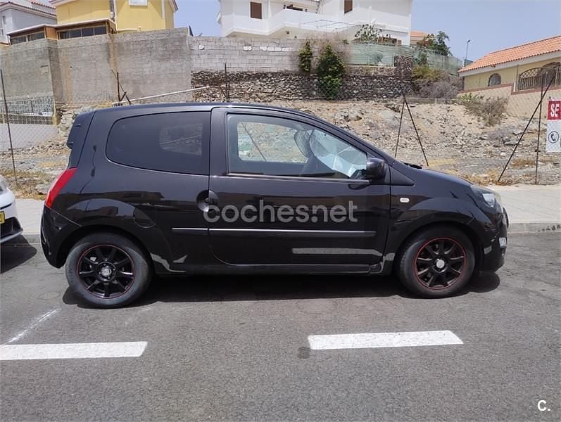 Usado Renault Twingo 75 CV (55 kW) 2012 Negro Utilitario
