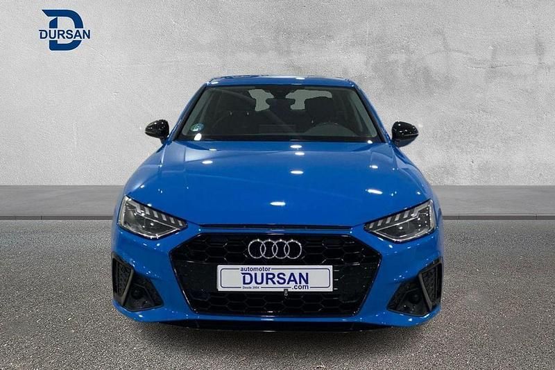 Usado Audi A4 S-Line 163 CV (119 kW) 2022 Azul Berlina
