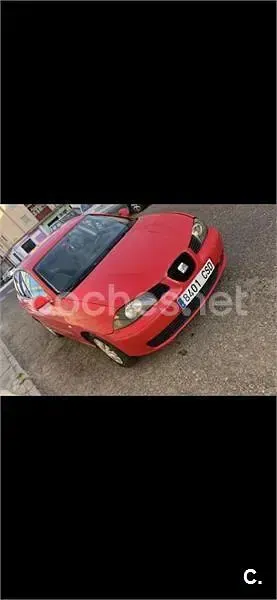 Usado Seat Ibiza 100 CV (73 kW) 2004 Rojo Utilitario