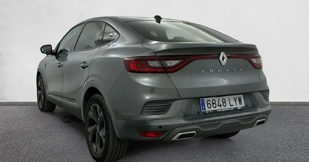 Usado Renault Arkana RS Line 140 CV (102 kW) 2022 SUV