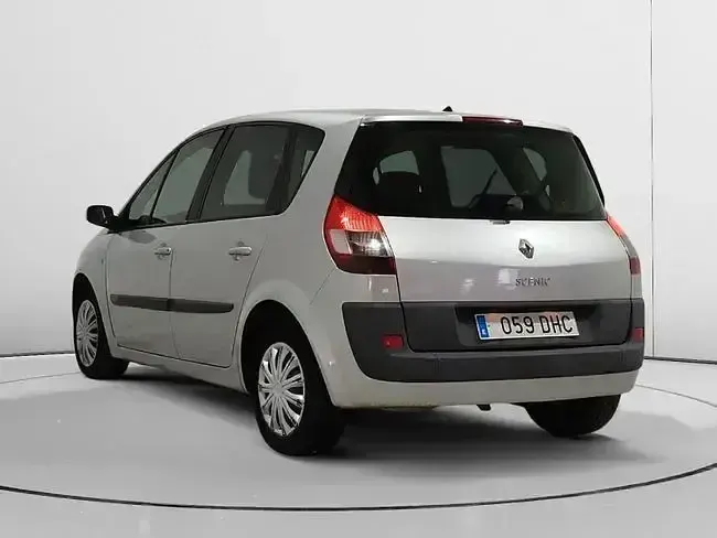 Usado Renault Scenic E-Tech Expression 101 CV (74 kW) 2005 Gris