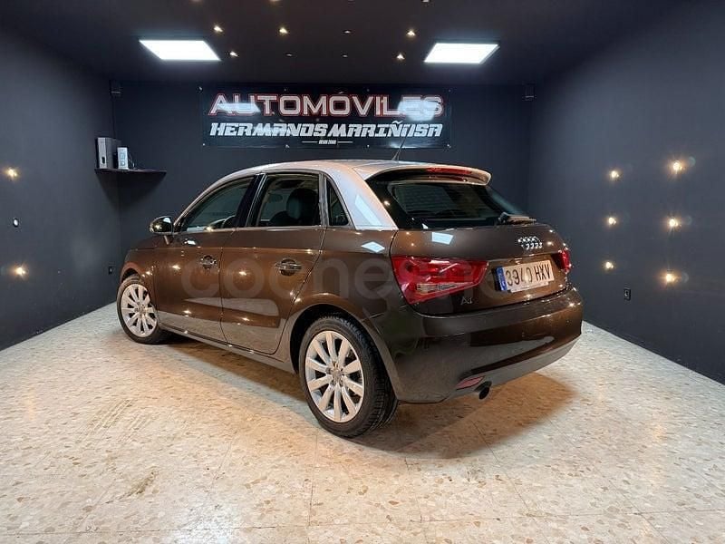 Usado Audi A1 Sportback 90 CV (66 kW) 2014 Marrón Utilitario