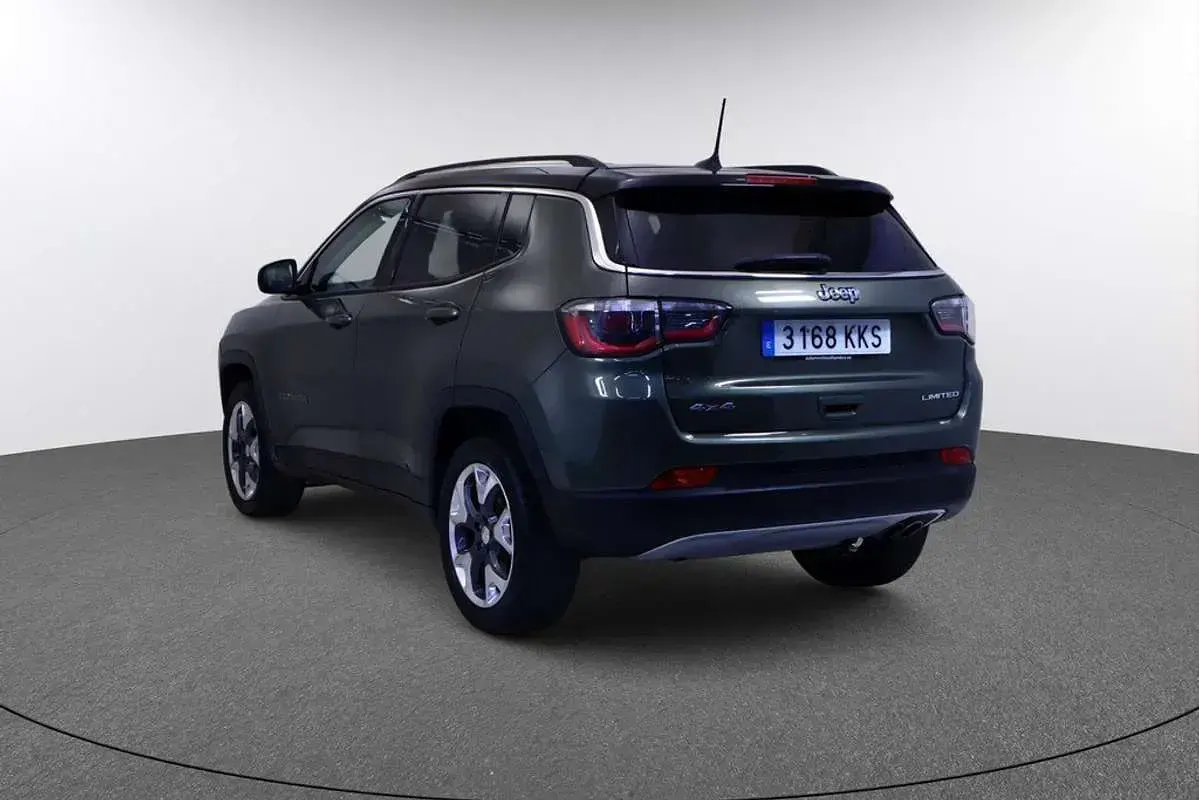 Usado Jeep Compass Limited 140 CV (102 kW) 2018 Verde SUV