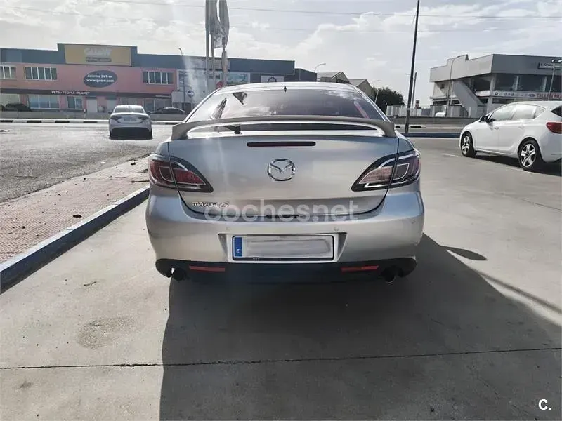 Usado Mazda 6 Style 155 CV (114 kW) 2010 Gris / plata Berlina