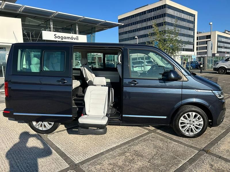 Negro Usado 2020 VW Multivan Van | 53.650 € - Imagen 1/4