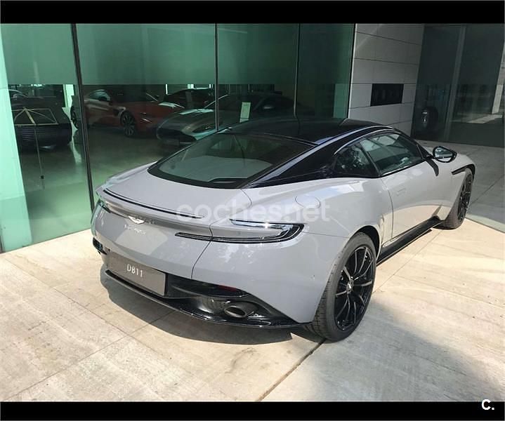 Usado Aston Martin DB11 510 CV (375 kW) 2019 Gris / plata Coupe