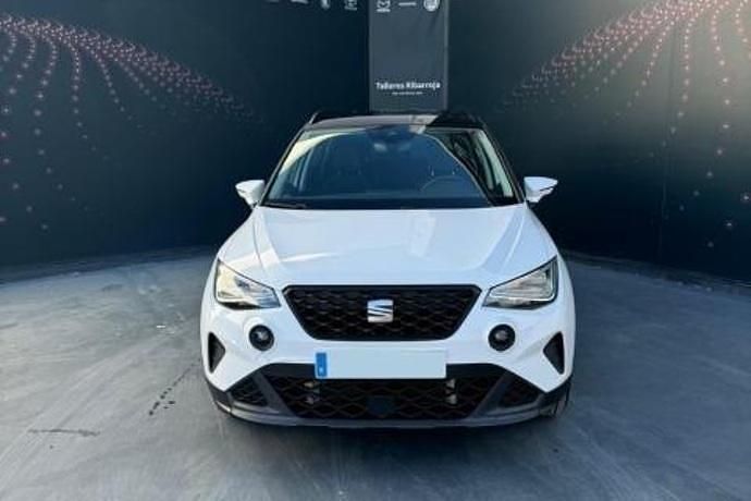 Usado Seat Arona Style 110 CV (80 kW) 2021 Blanco SUV