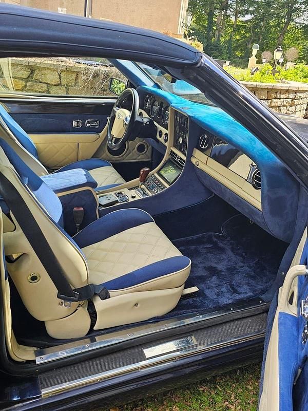 Usado Bentley Azure Mulliner 420 CV (308 kW) 1998 Azul Descapotable