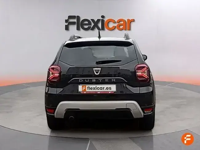 Usado Dacia Duster Comfort 115 CV (84 kW) 2021 Negro SUV