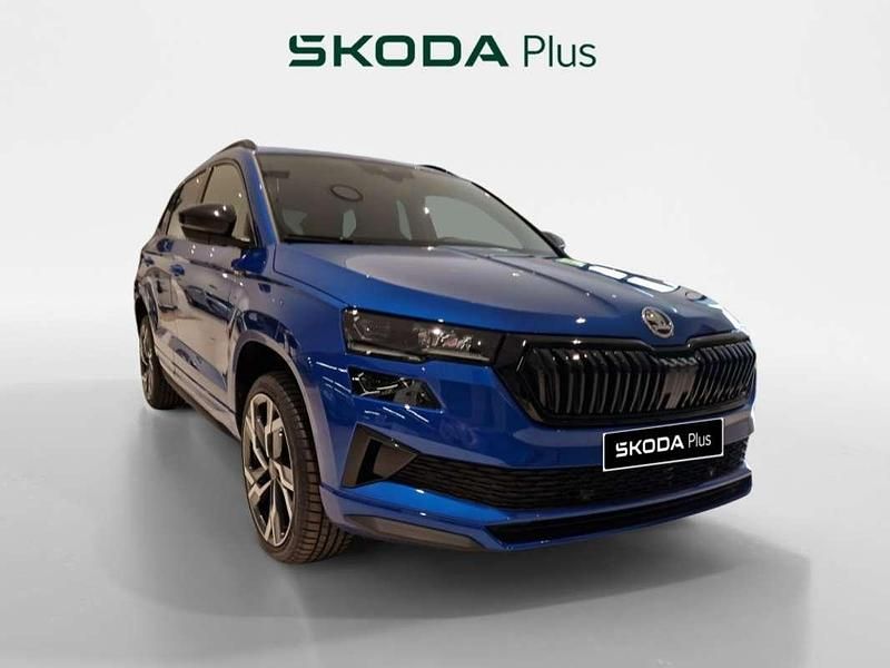 Azul Nuevo 2025 Skoda Karoq SportLine SUV | 30.900 € (Buen precio) - Imagen 1/4