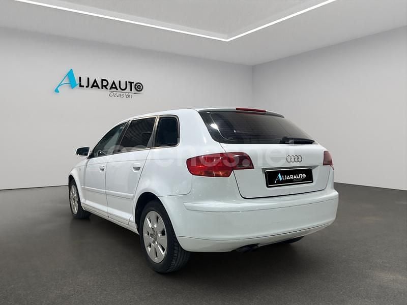 Usado Audi A3 Ambiente 105 CV (77 kW) 2008 Blanco Berlina