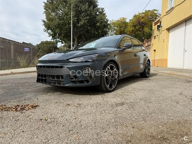 Nuevo Cupra Leon VZ 333 CV (244 kW) 2025 Gris / plata Familiar