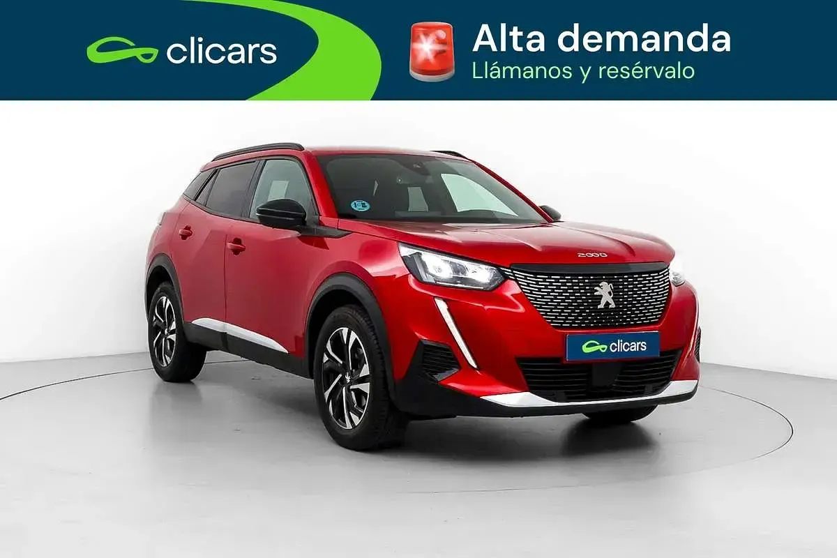 Usado Peugeot 2008 Allure 131 CV (96 kW) 2023 Rojo SUV
