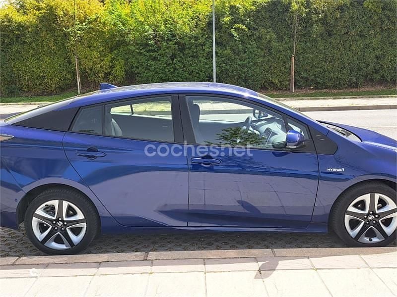 Usado Toyota Prius 122 CV (89 kW) 2016 Azul Berlina