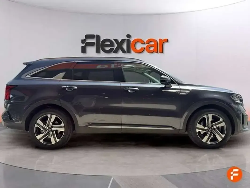 Usado Kia Sorento 193 CV (141 kW) 2023 Negro SUV