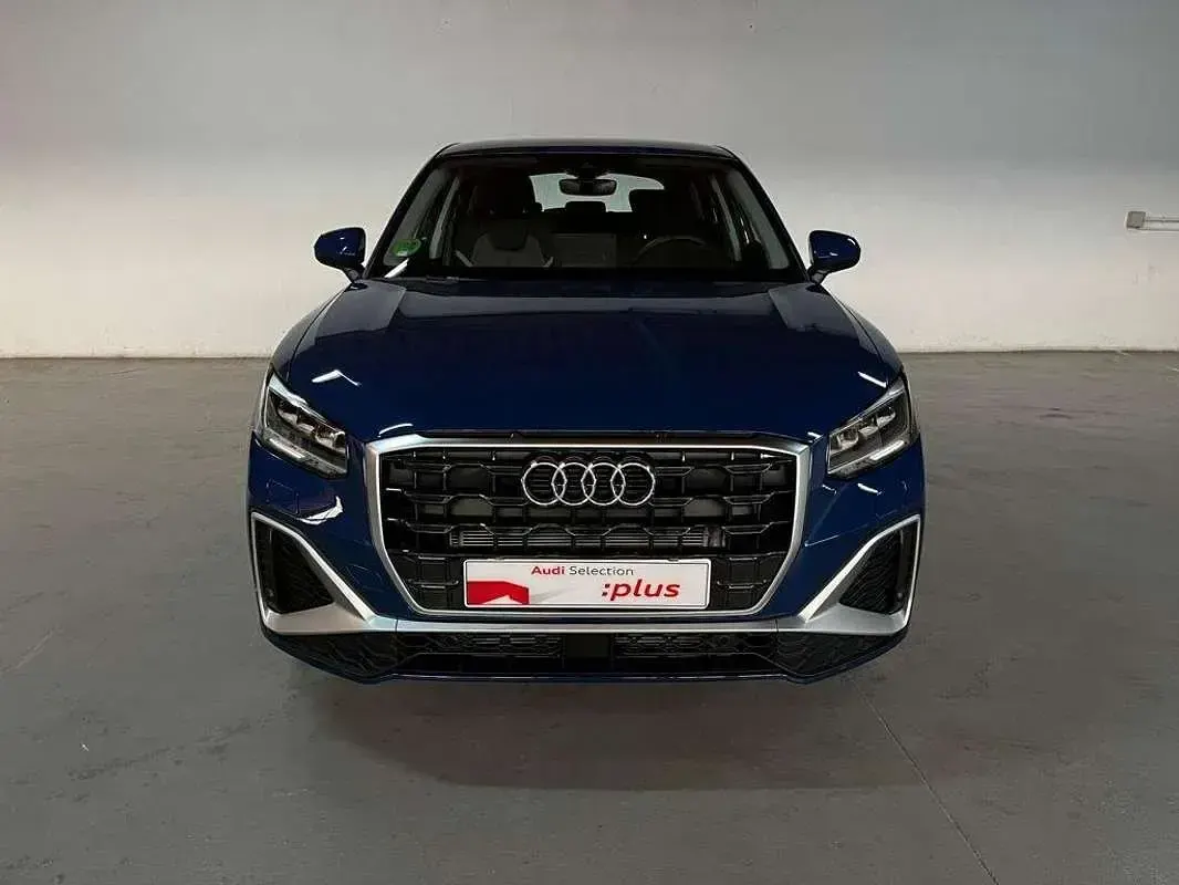 Usado Audi Q2 S-Line 116 CV (85 kW) 2025 Azul SUV